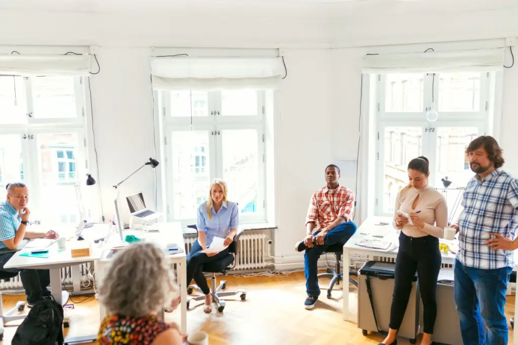 Małe przedsiębiorstwo – ile osób? 4 małe przedsiębiorstwo ile osób